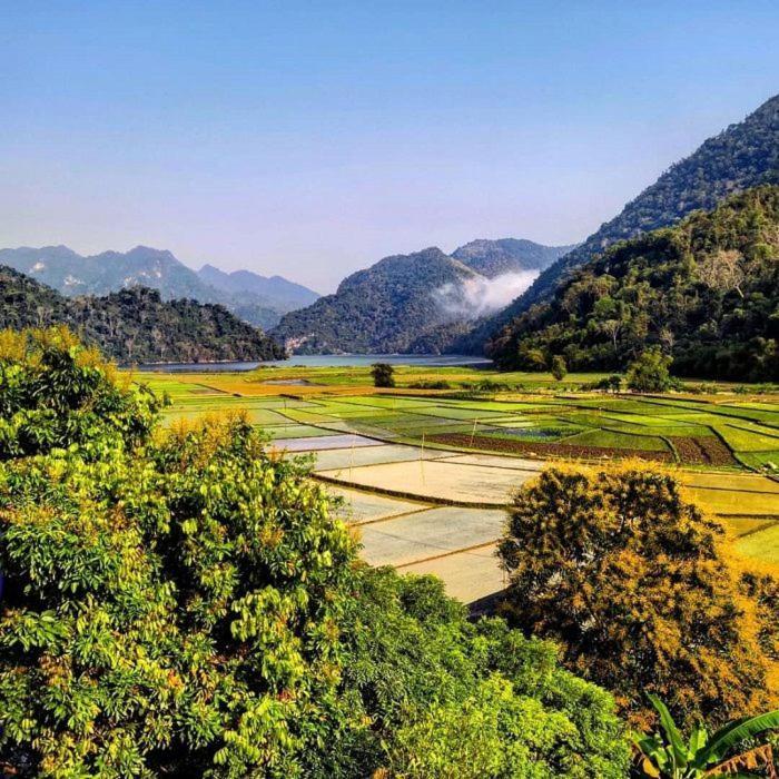 होटल Pac Ngoi Village